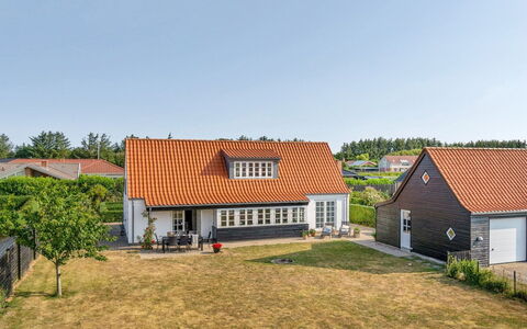 Pelagija - 900M from the Sea: Dak, Huis, Huis, Woongebied, Architectuur, Verblijf, Landgoed, Boerderij, Gazon, Voorstad