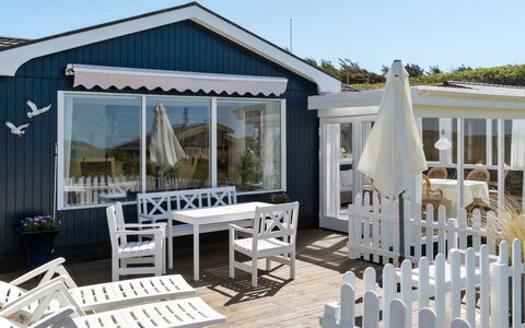 Ecaterina - 100M from the Sea: Veranda, Meubilair, Huis, Deur, Dak, Verblijf, Schaduw, Stoel, Dek, Buitenmeubels