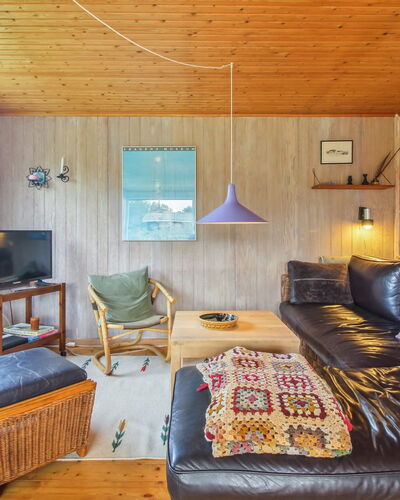 Jule - 600M from the Sea