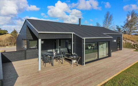 Vanamo - 300M from the Sea: Hout, Huis, Veranda, Dek, Hardwood, Dak, Beits, Houten Vloer, Eco Hotel