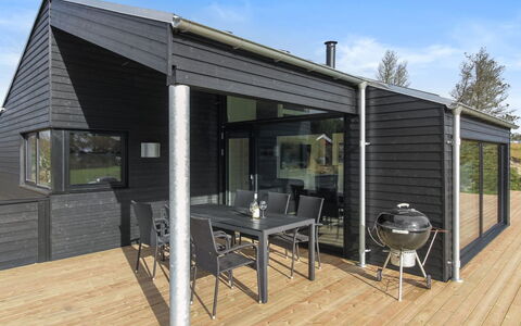Vanamo - 300M from the Sea: Hout, Huis, Veranda, Dek, Hardwood, Dak, Beits, Houten Vloer, Eco Hotel