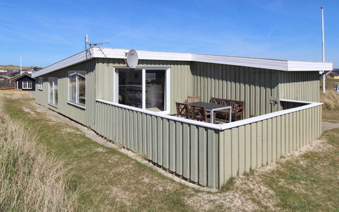 Dyveke - 220M from the Sea: Dak, Land Lot, Verblijf, Huis, Landelijk Gebied, Schuur, Siding, Garden Gebouwen, Blokhut, Hut