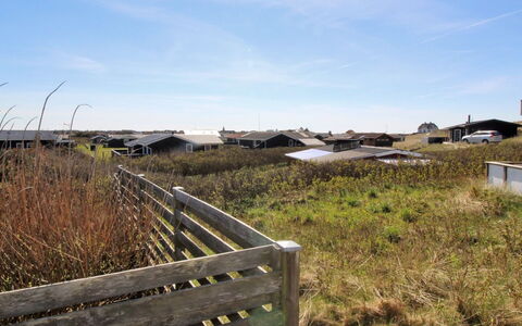 Dyveke - 220M from the Sea: Dak, Land Lot, Verblijf, Huis, Landelijk Gebied, Schuur, Siding, Garden Gebouwen, Blokhut, Hut