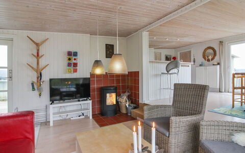 Dyveke - 220M from the Sea: Dak, Land Lot, Verblijf, Huis, Landelijk Gebied, Schuur, Siding, Garden Gebouwen, Blokhut, Hut