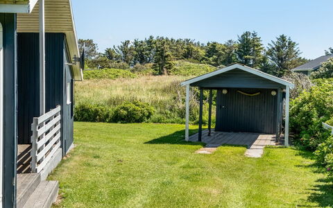 Vilhelmiina - 350M from the Sea: Huis, Huis, Deur, Dak, Verblijf, Landgoed, Tuin, Schaduw, Siding, Werf