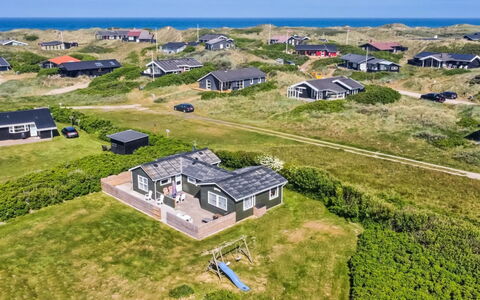 Nore - 350M from the Sea: Hout, Huis, Verblijf, Huis, Dak, Landelijk Gebied, Siding, Blokhut, Garden Gebouwen, Hardwood