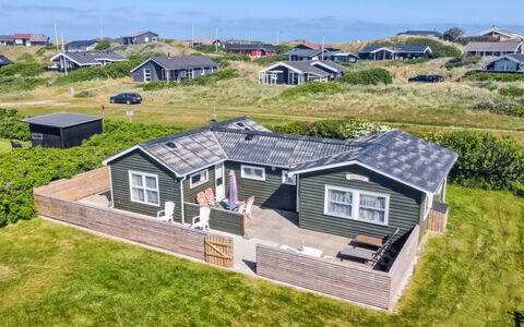 Nore - 350M from the Sea: Hout, Huis, Verblijf, Huis, Dak, Landelijk Gebied, Siding, Blokhut, Garden Gebouwen, Hardwood