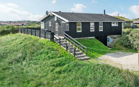 Laghmund - 250M from the Sea: Architectuur, Huis, Verblijf, Huis, Land Lot, Dak, Landelijk Gebied, Helling, Landgoed, Siding