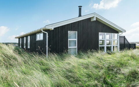 Laghmund - 250M from the Sea: Architectuur, Dak, Huis, Verblijf, Huis, Boerderij, Siding, Garden Gebouwen, Schuur