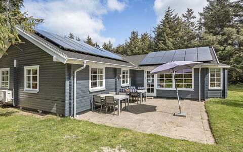 Vaska - 550M from the Sea: Dak, Huis, Huis, Verblijf, Siding, Landgoed, Oprit, Garden Gebouwen, Werf, Schuur