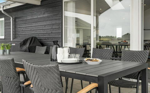 Fegge - 1.5Km from the Sea: Dak, Huis, Huis, Verblijf, Siding, Landgoed, Oprit, Garden Gebouwen, Werf, Schuur