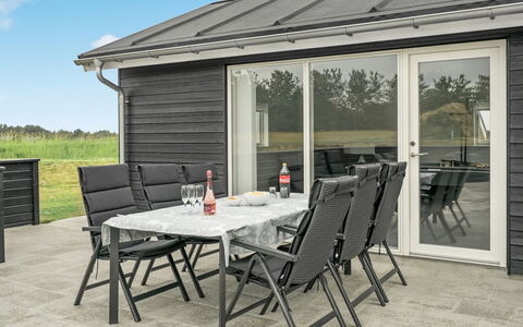 Fegge - 1.5Km from the Sea: Dak, Huis, Huis, Verblijf, Siding, Landgoed, Oprit, Garden Gebouwen, Werf, Schuur