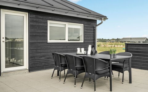 Fegge - 1.5Km from the Sea: Dak, Huis, Huis, Verblijf, Siding, Landgoed, Oprit, Garden Gebouwen, Werf, Schuur