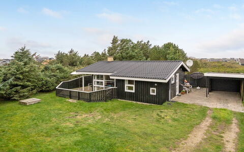 Bernadet - 425M from the Sea: Huis, Huis, Deur, Dak, Verblijf, Landgoed, Tuin, Schaduw, Siding, Werf