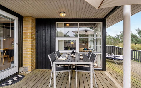 Bernadet - 425M from the Sea: Huis, Huis, Deur, Dak, Verblijf, Landgoed, Tuin, Schaduw, Siding, Werf