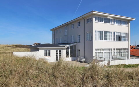 Lenaya - 75M from the Sea: Venster, Architectuur, Huis, Deur, Landgoed, Siding, Schuifraam, Daylighting, Villa