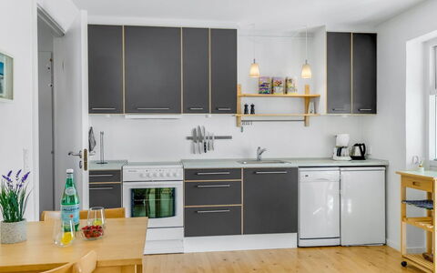 Adla - 450M from the Sea: Keuken, Toestel Van De Keuken, Countertop, Meubilair, Major Appliance, Flooring, Interieur Ontwerp, Cabinetry, Hout, Huishoudapparatuur