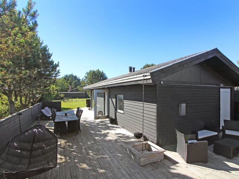 Eyer - 800M from the Sea