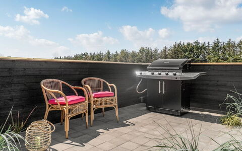 Taija - 1.5Km from the Sea: Huis, Huis, Dak, Woongebied, Verblijf, Landgoed, Boerderij, Gazon, Landscaping, Siding