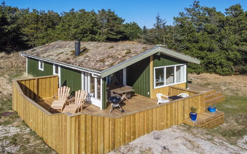 Taina - 1.1Km from the Sea: Huis, Huis, Deur, Dak, Verblijf, Landgoed, Tuin, Schaduw, Siding, Werf