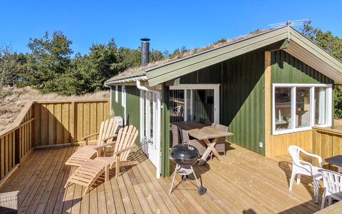 Taina - 1.1Km from the Sea: Huis, Huis, Deur, Dak, Verblijf, Landgoed, Tuin, Schaduw, Siding, Werf
