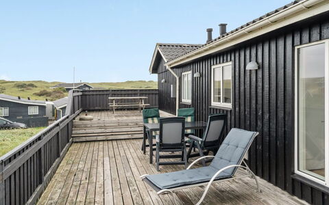 Helma - 200M from the Sea: Hout, Huis, Verblijf, Huis, Dak, Landelijk Gebied, Siding, Blokhut, Garden Gebouwen, Hardwood