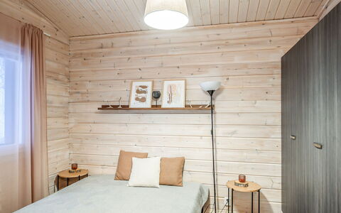 Villa Rukan Kesäniemi: Flooring, Interieur Ontwerp, Meubilair, Hout, Verdieping, Slaapkamer, Plafond, Houten Vloer, Bed, Verlichting