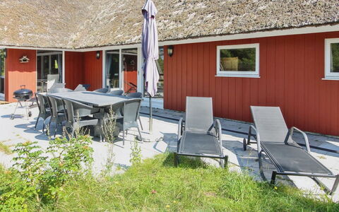 Thordo - 2.4Km from the Sea: Thatching, Verblijf, Huis, Dak, Huis, Boerderij, Hut, Landgoed, Dorp