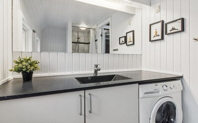 Ellanor - 1Km from the Sea