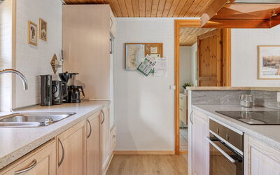 Troen - 3.8Km from the Sea