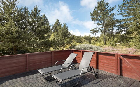 Heralda - 3.3Km from the Sea: Gras, Huis, Dak, Huis, Verblijf, Struik, Land Lot, Landelijk Gebied, Boerderij, Groundcover