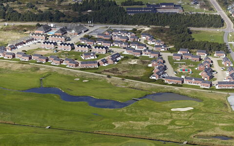 Asved - 2.3Km from the Sea: Gras, Huis, Dak, Verblijf, Huis, Struik, Boerderij, Land Lot, Landelijk Gebied