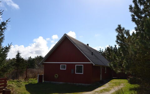 Kabbi - 2.6Km from the Sea: Gebouw, Huis, Venster, Huis, Dak, Woongebied, Struik, Verblijf, Land Lot