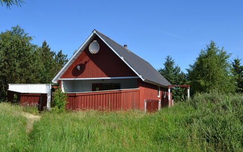 Kabbi - 2.6Km from the Sea: Gebouw, Huis, Venster, Huis, Dak, Woongebied, Struik, Verblijf, Land Lot