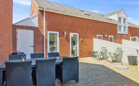 Jasna - 2.3Km from the Sea: Gras, Hout, Landelijk Gebied, Struik, Verblijf, Dak, Plain, Land Lot, Huis, Groundcover