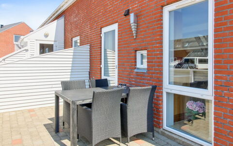 Jasna - 2.3Km from the Sea: Gras, Hout, Landelijk Gebied, Struik, Verblijf, Dak, Plain, Land Lot, Huis, Groundcover