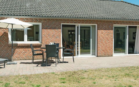 Arletty - 1Km from the Sea: Thatching, Verblijf, Huis, Dak, Huis, Boerderij, Hut, Landgoed, Dorp