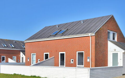 Alfa - 2.3Km from the Sea: Appartement, Schaduw, Balkon, Stoel, Hek, Buitenmeubels, Aluminium, Kunstgras