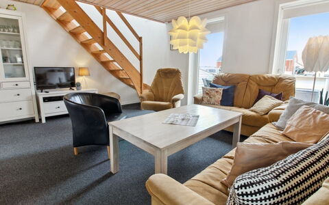 Alfa - 2.3Km from the Sea: Appartement, Schaduw, Balkon, Stoel, Hek, Buitenmeubels, Aluminium, Kunstgras