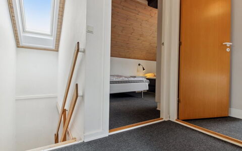 Alfa - 2.3Km from the Sea: Appartement, Schaduw, Balkon, Stoel, Hek, Buitenmeubels, Aluminium, Kunstgras