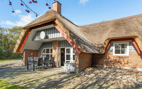 Albin - 2.8Km from the Sea: Dak, Huis, Woongebied, Huis, Landgoed, Verblijf, Ontwerp