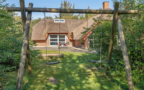 Albin - 2.8Km from the Sea: Dak, Huis, Woongebied, Huis, Landgoed, Verblijf, Ontwerp