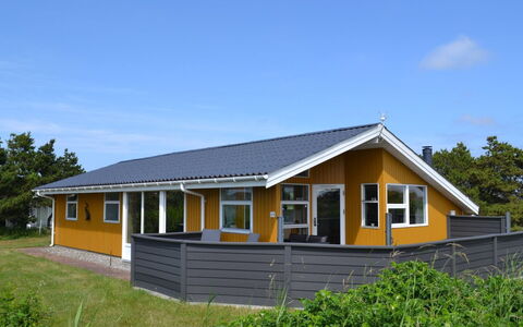 Elsbeth - 500M from the Sea: Thatching, Verblijf, Huis, Dak, Huis, Boerderij, Hut, Landgoed, Dorp