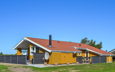Elsbeth - 500M from the Sea