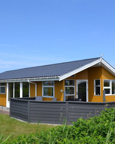 Elsbeth - 500M from the Sea