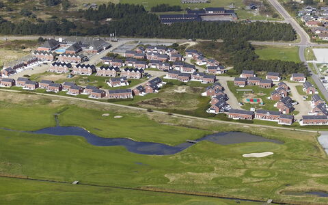 Drita - 2.3Km from the Sea: Vogelperspectief, Luchtfotografie