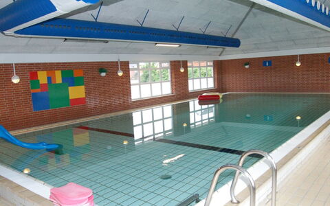 Mildred - 2.3Km from the Sea: Zwembad, Samengesteld Materiaal, Vrije Tijd, Toevlucht, Recreatiecentrum, Hal, Indoor Games En Sport, Hotel