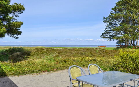 Sedine - 3.9Km from the Sea: Blauw, Meubilair, Zee, Kust En Oceanic Landvormen, Kust, Oceaan, Stoel, Kust, Buitenmeubels, Strand