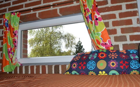 Sedine - 3.9Km from the Sea: Interieur Ontwerp, Textiel, Kamer, Venster Behandeling, Raambekleding, Linens, Gordijn, Kussen, Daylighting, Beits