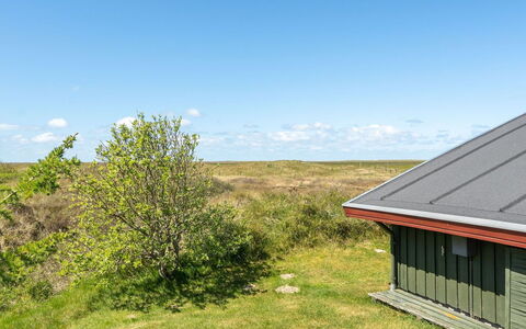 Zekine - 2.5Km from the Sea: Verblijf, Huis, Huis, Dak, Veranda, Landgoed, Siding, Garden Gebouwen, Boerderij, Werf